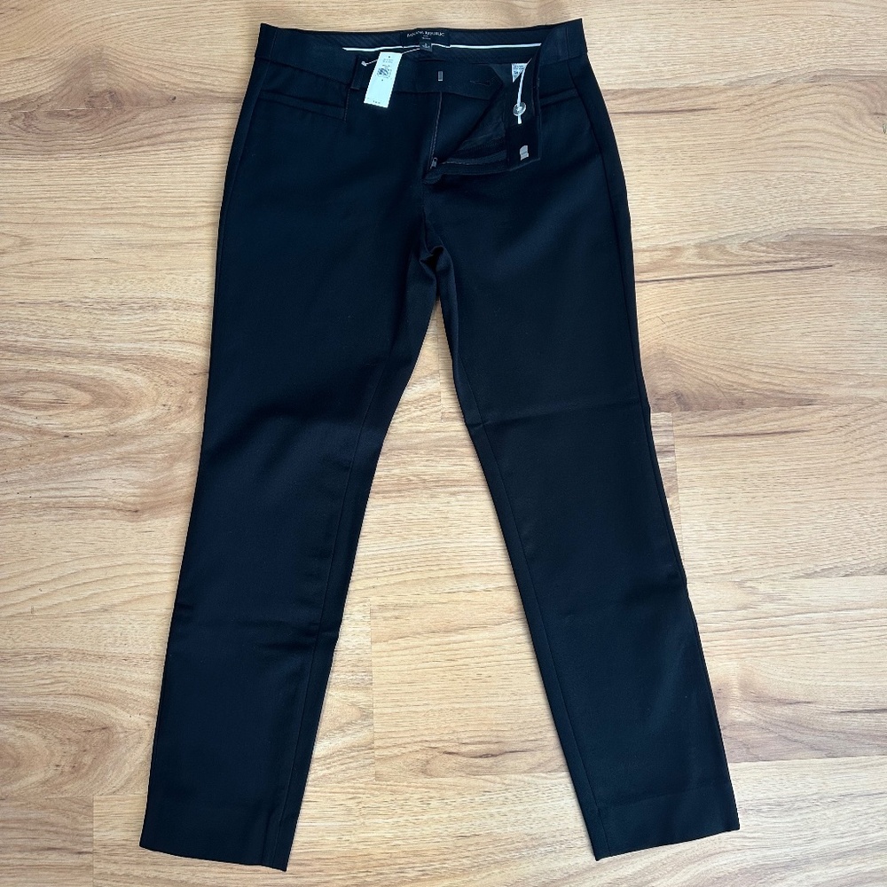 NWT Banana Republic Black Sloan Crop Pant - Size 4